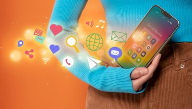 Conceito de marketing de midia social para marketing com aplicativos
